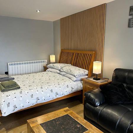 Roblins Nest Apartman Ammanford Kültér fotó