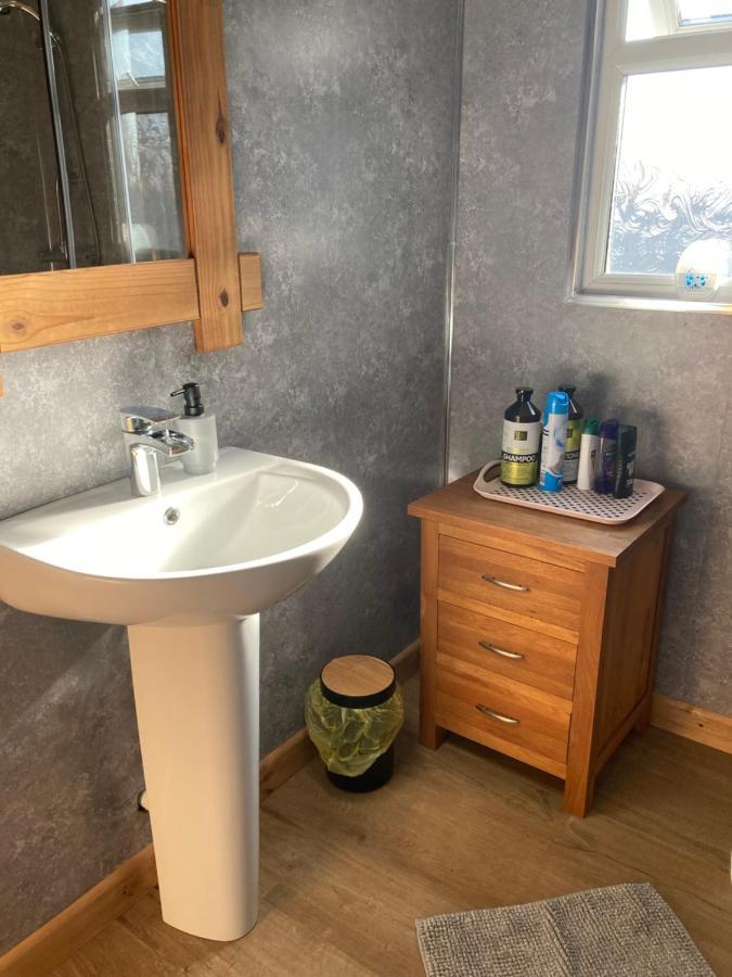 Roblins Nest Apartman Ammanford Kültér fotó
